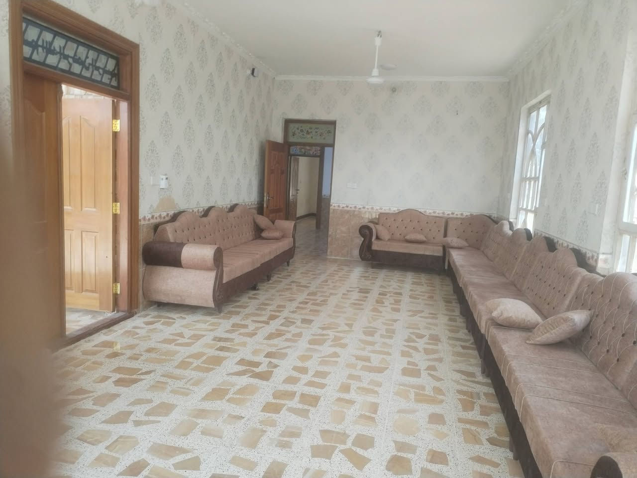للبيع بيت مع نص دونم تحويل مباشر بسم المشتري طريق سومر دغاره البيت موثث للتواصل *********** متوفر وتساب
