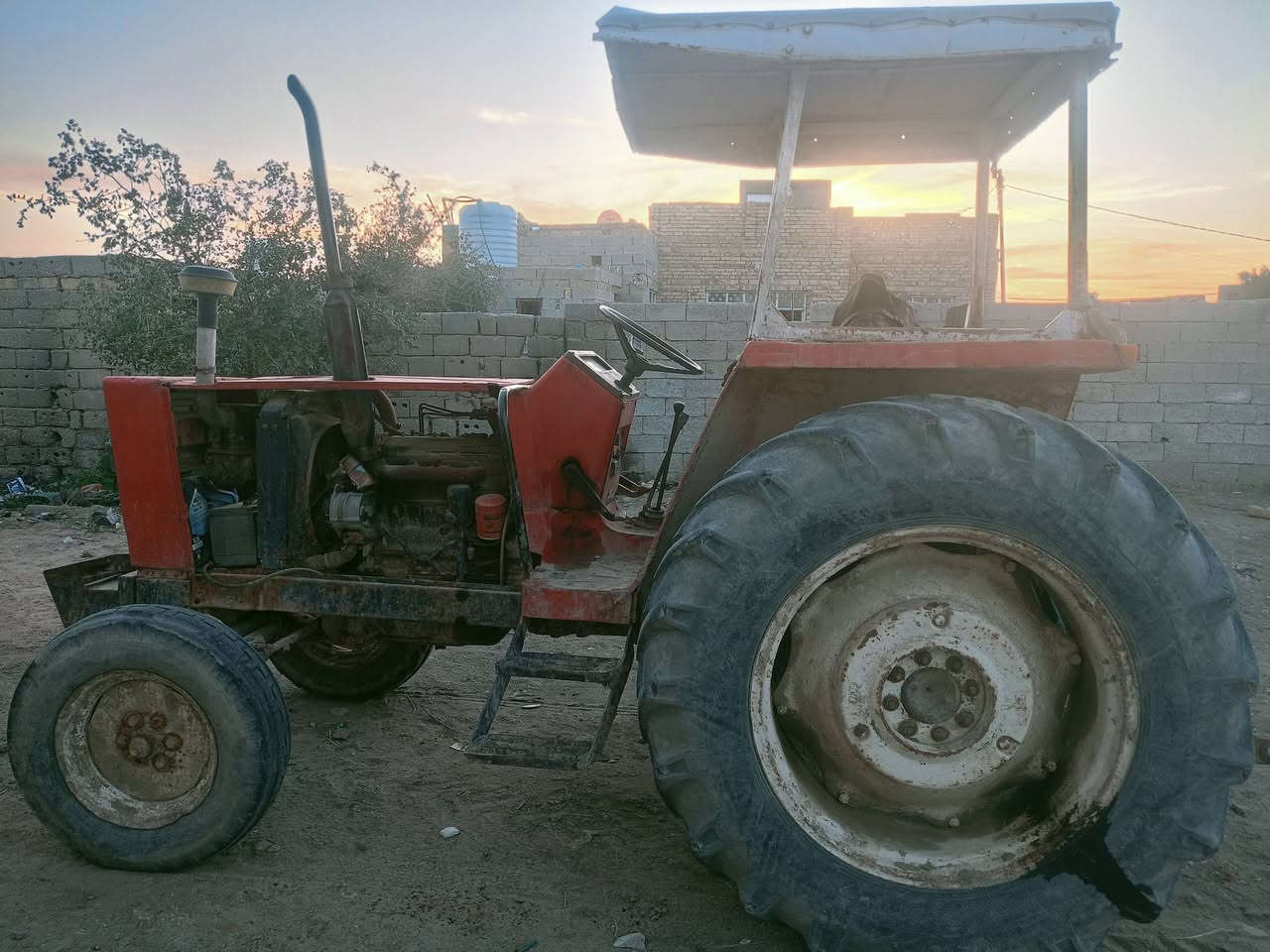 مكينه البيع فيات جهازه من كلشي 780موديل 1981رقم واسط البيع المكان الدوانيه الانتصال ع الرقم ***********
