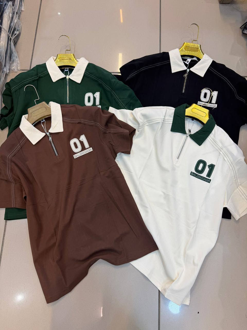 ياخه صيني ماستر كواليتي اصلي 

القياسات L 4X 

الشد 16 قطعة 160 الف


**إذا كنت صاحب هذا الإعلان وتريد حذفه لأي سبب، رجاءا أرسل رسالة إلى الدعم الفني**