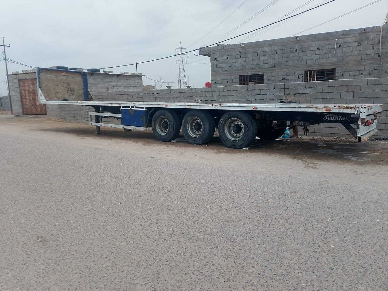 السلام عليكم عربانة للبيع جاهزة كهربائيات من كلشي العنوان البصرة الدير السعر 47وبيها مجال اتصال ع هاذ ارقم***********
