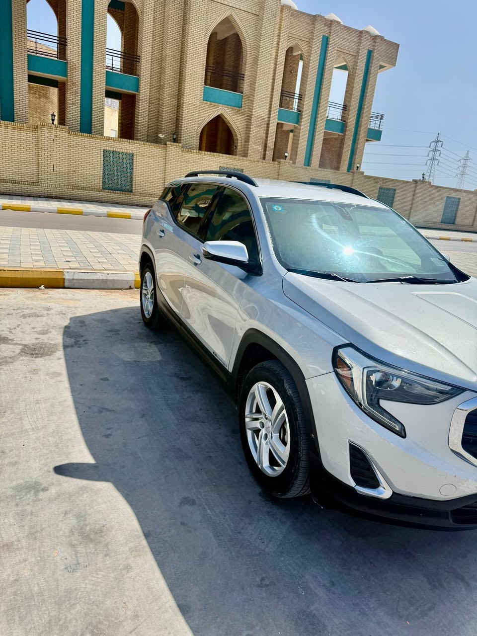 جمسي تيران 2018 محرك 2000 توربو
مكينة جديدة طابوگة  / رقم واسط تحويل مباشر
حادثهه فقط باب الجنطة مبدل ومصبوغ 
بدون ايرباك صور الحادث موجودة بلمنشور  مواصفاتهه _ رادار خلفي وجانبي 
كشن هزاز _ نقطة عمياء _ كامرة دوارة _ كشنات تدفئة _ تشغيل عن بعد _ سيارة جاهزة مابيه اي نقص 
العنوان _ كوت / مركز المدينة 
*********** 
*********** انصال + واتساب
