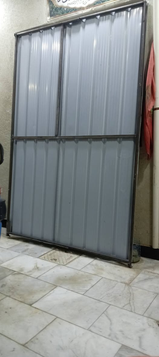 قمريات وحده جبيره طول 3 مترات أو وحده زغيره جدد جينكو ثقيل   بسعر كلش مناسب ***********
