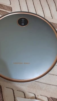 مكنسة كهربائية • للبيع