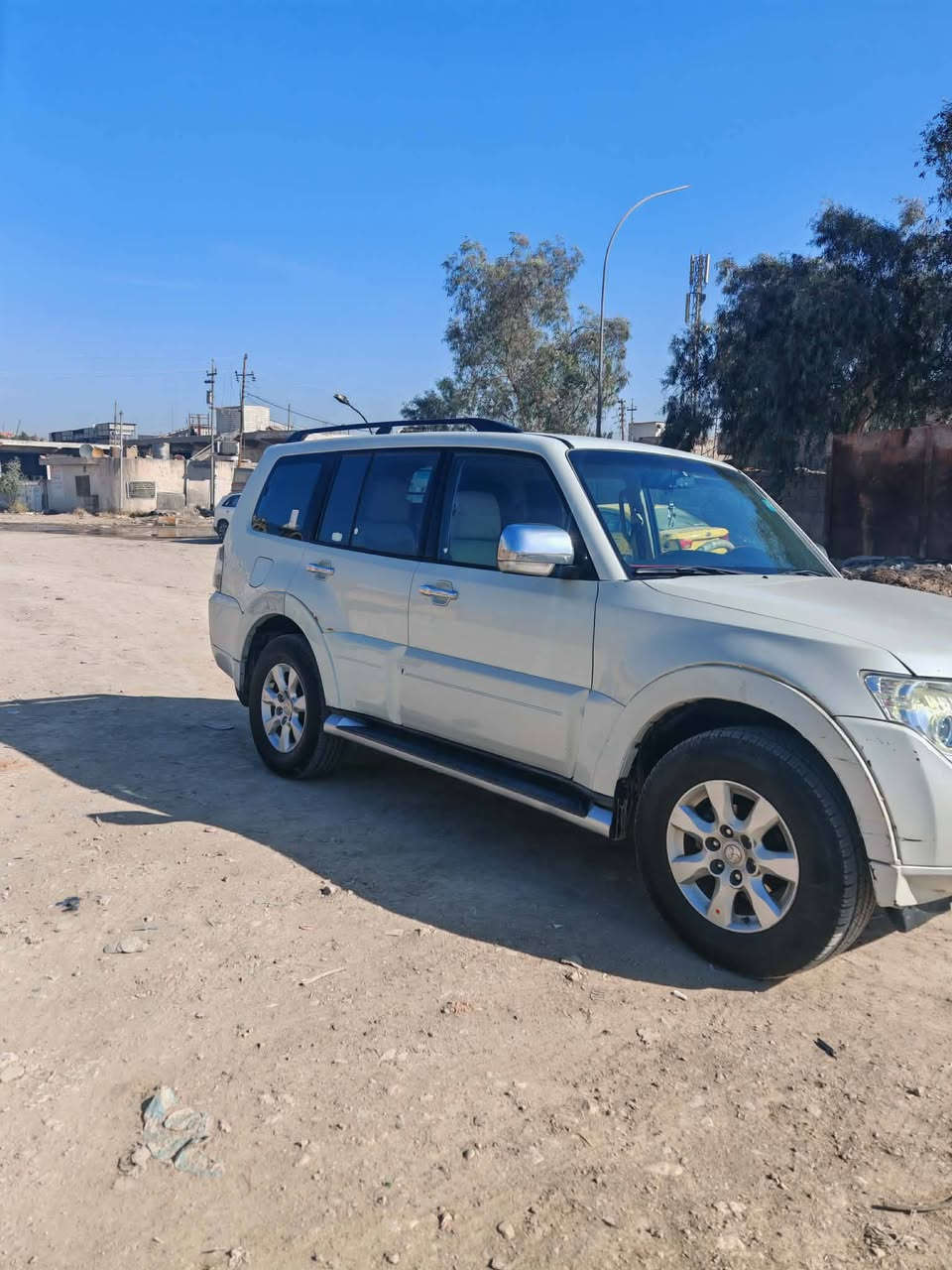 للبيع فقط
السلام عليكم باجيرو حبتور مديل 10  6 سلندر السياره كفاله عامه فول مواصفات شاشه دمام فتحه مري كهربائي بيه بس بارد موضح بالصوره فقط جاهزه السياره من كلشي وبلعافيه على ياخذه 
مكاني بابل 
للأستفسار ‏‪***********‬‏

‏‪‏‪***********‬‏
