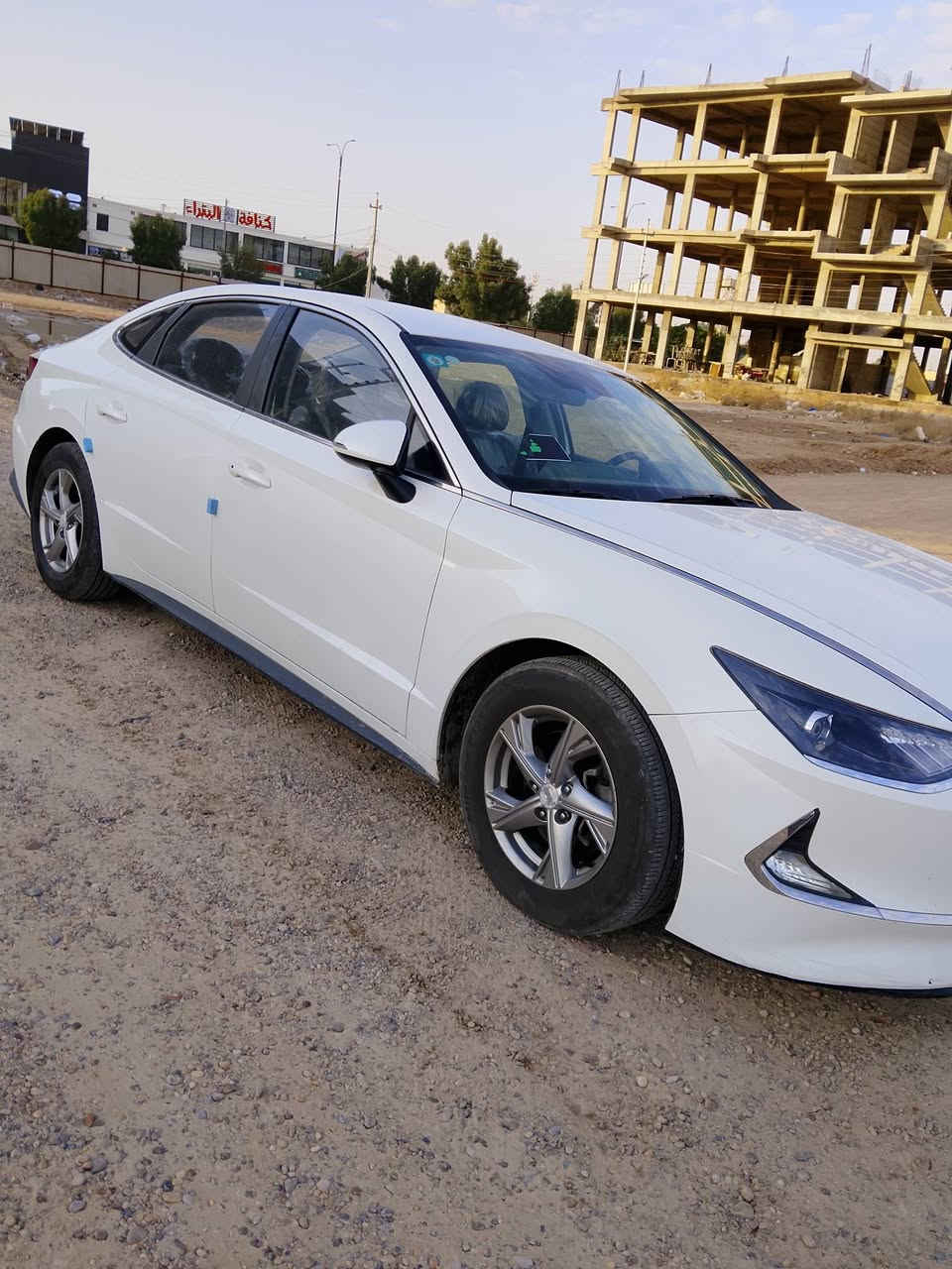 سلام عليكم سوناتا 2023 شكل جديد وراد كروي غاز 
فوول ما عده فتحه
لون ابيض
مرقم بغداد جاهز  تحويل ثاني 
ماشيه 10لاف بحاله الزيرو
بيها قطعه جاملغ صبغ فقط باقي كفاله
صور سونار مرفق مع صور
سياره اقتصادية جدا تفويليه من بغداد لربيل 7لاف
مكان السياره بغداد
السعر 188بي مجال حك الجيه
***********
