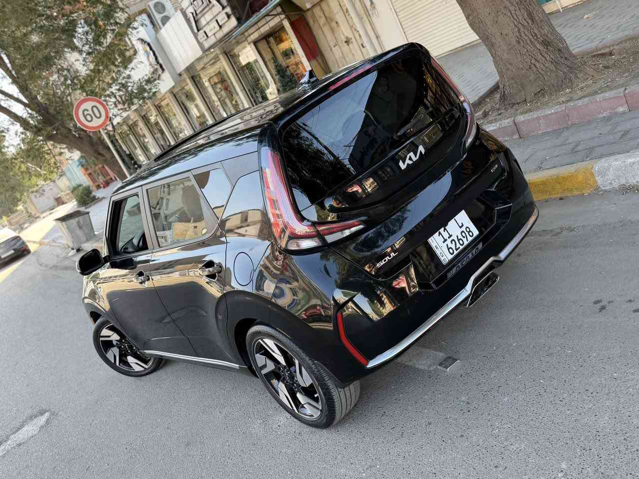 السلام السلام عليكم من رخصة الادمن
للبيع كيا صول 2023 فول مواصفات جي تي لاين 

حادث السيارة بانيد مبدل او مصبوغ او بارد بسيط بلجاملغ

صور الحادث مرفقة مع الصور  رقم بغداد بسمي 

مواصفات فول 

فتحة 

بصمة

بصمة ابواب 

شاشة كبيرة 

كامرة دوارة

رادار جانبي

رادار امامي 

رادار خلفي 

اشاير بلمري 

تشغيل عن بعد 

شاحن واير ليس 

فول تحكم ستيرن 

مود درايف

اوتو ستارت 

نظام نزول المنحدرات 

ستيرن جلد حرف 

مكينة 2000 دوش 

كراسي مطعم جلد 

تبريد منفصل

 بلوتوث 

حاكية 

مخارج تايب سي

ماشية 15 الف ونص

السعر 168 أوبيهة مجال 

مكان السيارة بغداد كاظمية 
 
الاستفسار 
***********
***********
