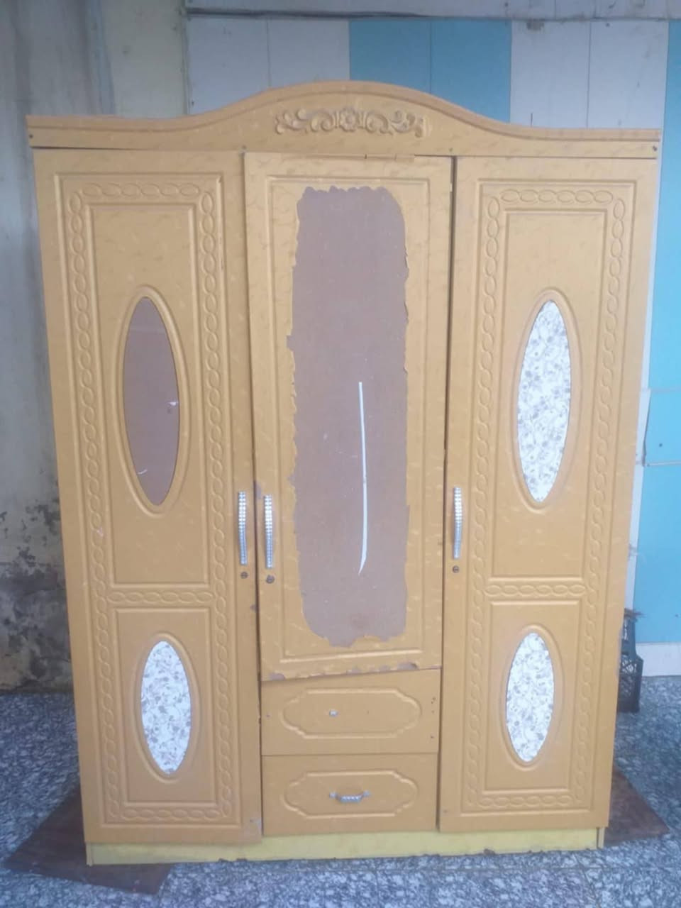 كنتور ماليزي للبيع  نضافه زينه السعر 60وبيه مجال بيع مستعجل


**إذا كنت صاحب هذا الإعلان وتريد حذفه لأي سبب، رجاءا أرسل رسالة إلى الدعم الفني**