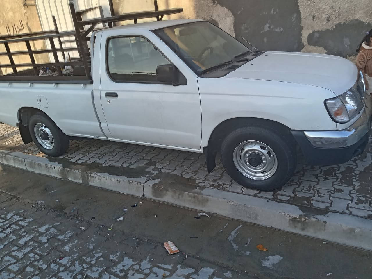 السلام عليكم بيكم نيسان شبوط موديل 2002 رقم بغداد بسمي الاستفسار تصل علئ هاذ رقم ***********
