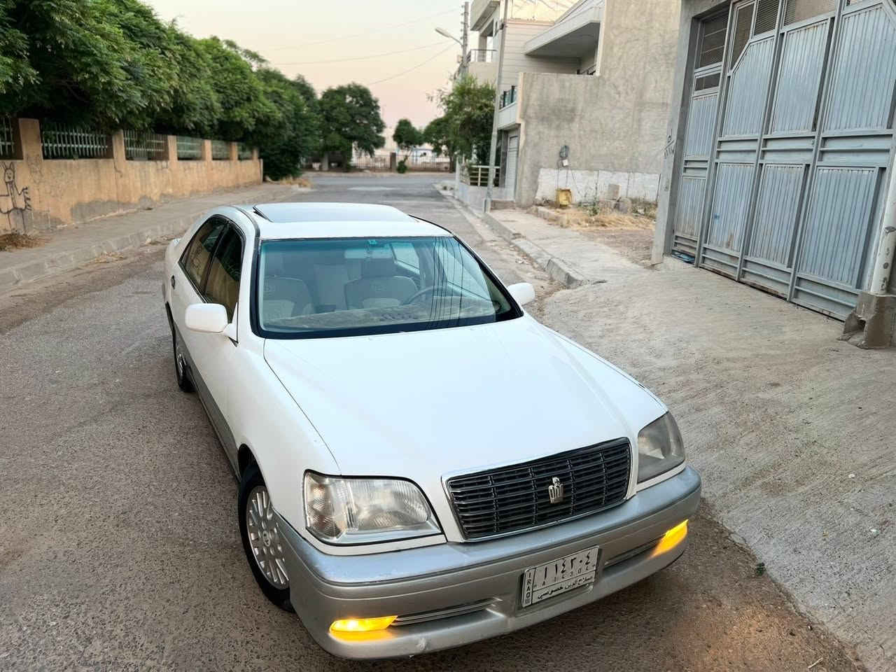 سڵاوتان لی بیت❤️ 

مەلیکە بڕاوەی  دووبی مؤزی✅ 

مەکینەیvvt مەرغووب✈️

مؤدیل 2001  سڵید  ناوزەرد🖤
 
گیڕو مەکینە بەشەرتی ١٠فیتەر 

کامل کامل مەسروف کراوە 

نوک بؤ نوک بەشەرت 

تەبرید ساردو گەرم لەسەر سویچ 

نمونەی سیارە

چوار تایەو ویلی لؤکی لەسەرە🛞

سعری کؤتای 33گەڵا

*********** واتسابوو فایبەریشی لەسەر 

ئەدمین❤️
