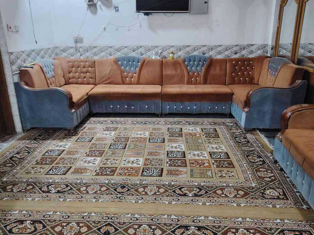 السلام عليكم
تخم نجارة اخو الجديد للبيع سعره 500 وبي مجال ***********
