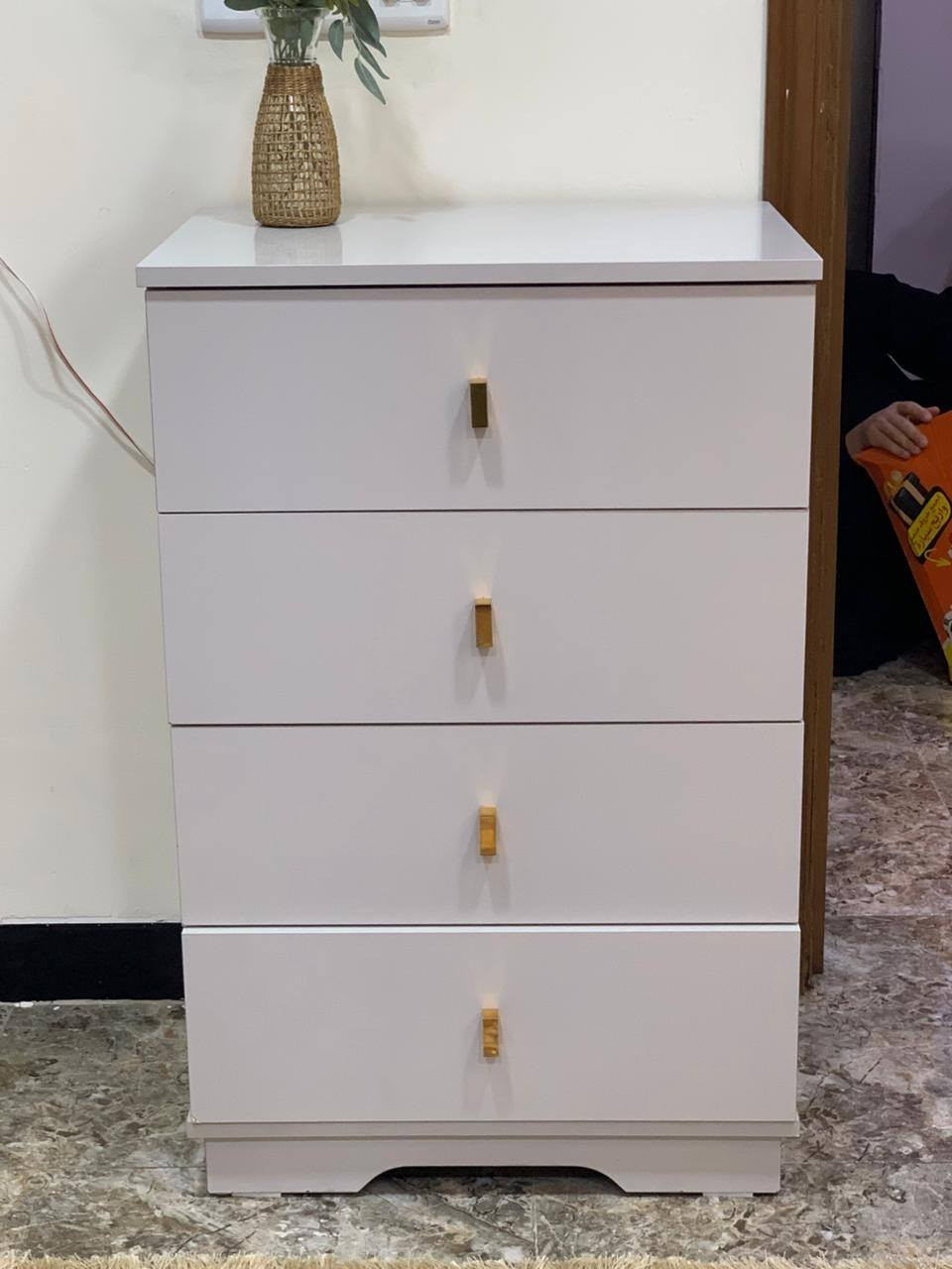 سلام عليكم عندي غرفه جديده صالي شهرين مخذتهه من شركه برونز ضمان ١٠ سنين تركي كاندري مع دوشك هديه


**إذا كنت صاحب هذا الإعلان وتريد حذفه لأي سبب، رجاءا أرسل رسالة إلى الدعم الفني**