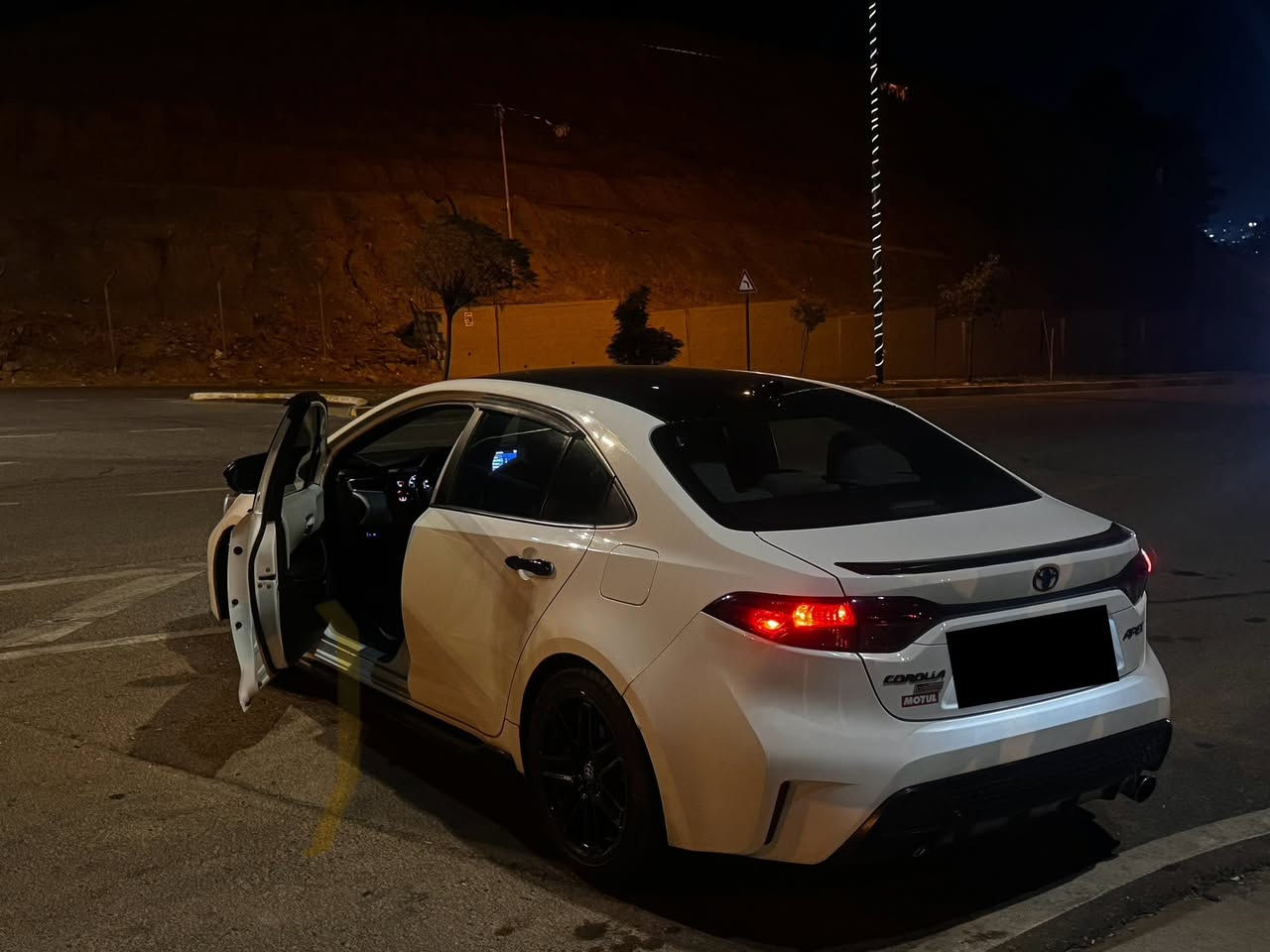 Corolla apex 2021 full sport -37km
1 chamlx sbugh be zhwre babe airbag 
ڕادەر
خەتی جادە 
سیستەمی سەوت بیلادی
ویلی سپۆڕت
***********
____________

تويوتا كورلاapex 2021الضل اليلي 

2021 TOYOTA COROLLA APEX

مواصفات الse معروفه 
رادار امامي 
حفاض علا المسار
توقف ذاتي
كروز كنترول
بصمه 
دخول ابيض  اربع ابواب
ويل 18 سبورت 
السياره بل واقع احلى 
مكاني اربيل   
سعر185$وبي مجال
