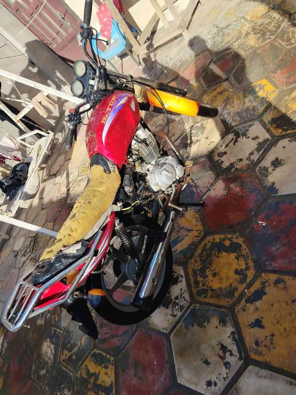 للبيع 200 وبيها مجال***********
