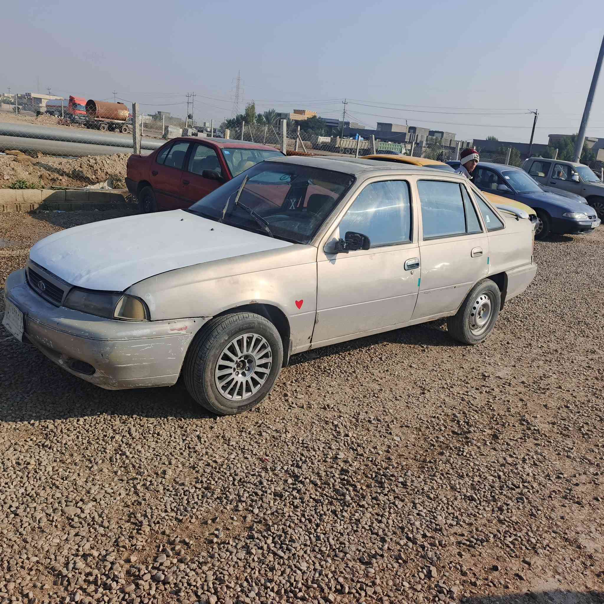 السلام عليكم سلو للبيع رقم ديالى مشروع وطني مكينه كير خير من الله  صدر خلفي أمامي جديد  كامله السياره مال جني  مكاني ديالى خان بني السعر 17ورقه ***********
