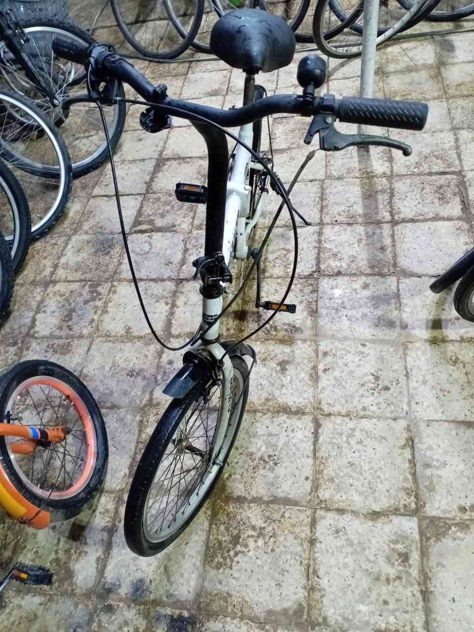 السلام عليكم بيسكل طباك باله للبيع/ ***********
