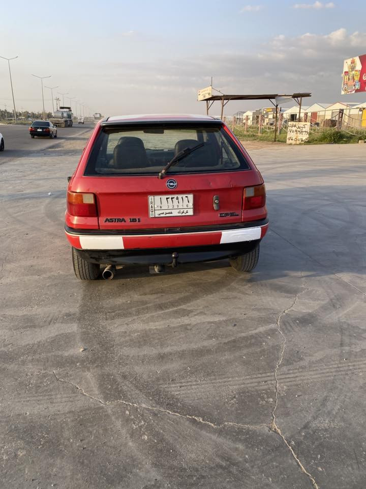 سلام وعليكم  ئۆپڵ ئەسترا بۆ فرۆشتن   سعری٣٥ گەڵا تەحویل بەشەرتە   ٢٠١٨ سەنەوی بەسەر چوە مۆدیل ١٩٩٢😇       ***********
