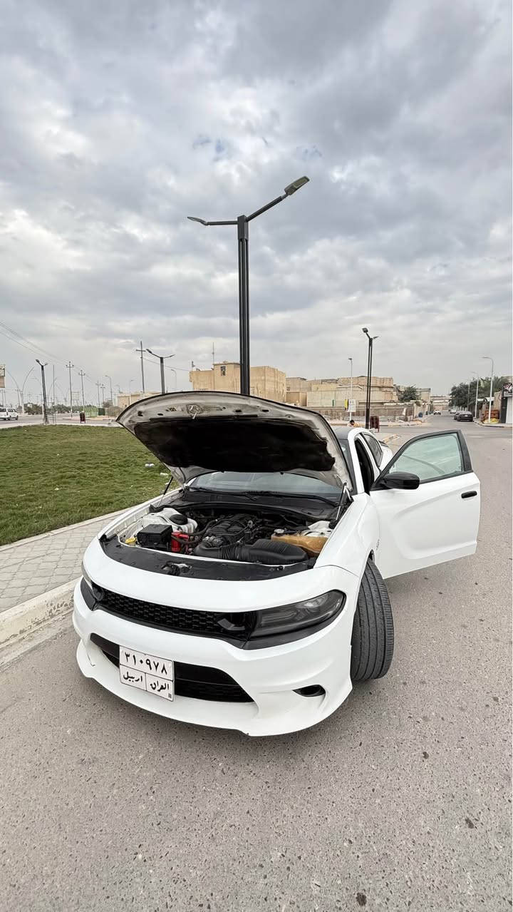 جارجر دايتونا rt5700
فول موصفات 
ضرر فقط بنيد شبر منه مصلح ومصبوغ 
والباقي مكفوله 
رقم اربيل بسم شركه 
البصره الزبير
السعر 220بيهه مجال
مديل 2017
*********** البصرة, العراق
