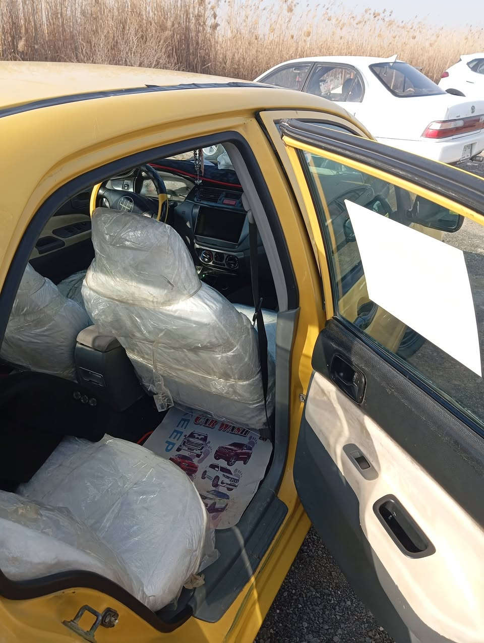 لانسر موديل 9 مصفرة هيئة وغرامات الي يريد يتصل ما متواجد على الفيس
***********
