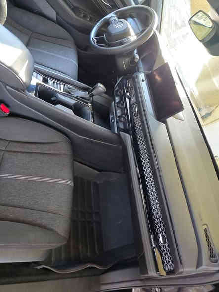 السلام عليكم هوندا اكورد هايبردسبورت محرك 2000 صبغ الدعامية الخلفيه  فقط ماشيه ٤٢بدون اريباك  السعر183مكاني سامراء***********
