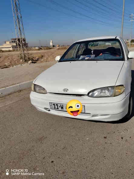 اكسنت موديل 96 للبيع فقط سيارة گير عادي رقم بغداد الجديد شرط التحويل مكينة او  گير شرط اشوفهة ووين مايعجبك اي استفسار خاص او الاتصال 
*********** 👉 واتساب + اتصال مكاني ديالئ الخالص
