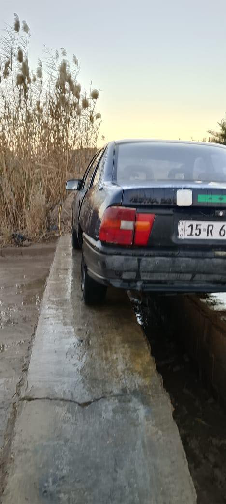 فكترا موديل 90
محرك 16 مكفول 
تخم تاير جديد باتري جديد كهربائيات شغالة 
صدر كلة جديد دواخل نظيفة 
رقم انبار انكليزي سنوية نهاية ال27 تحويل ثاني يوم 
السيارة عوزها شوية ترتيبات السعر 20 وبيها مجال 
***********
