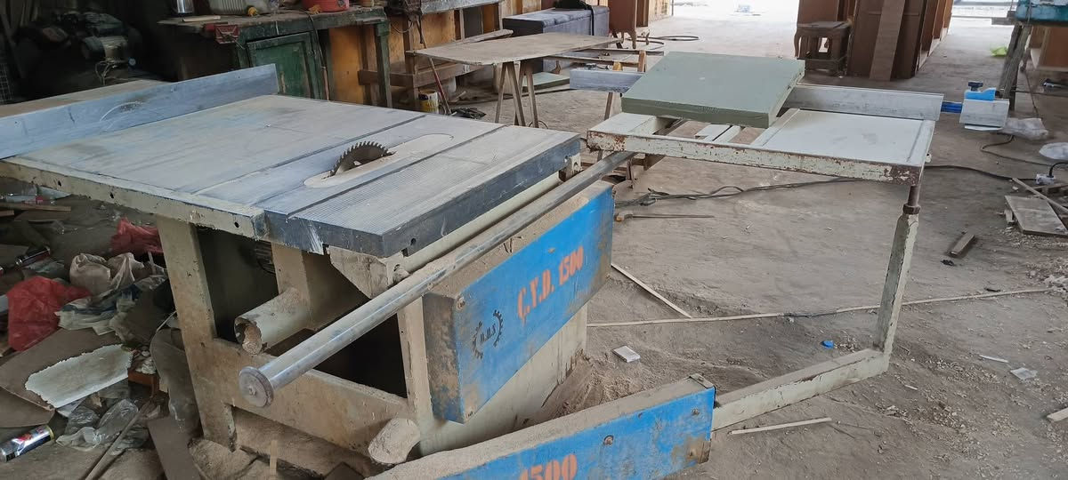 معمل كامل للبيع امانه الله المكاين درجه اولى ايطالي ما متعوبات هواي شغلهن شرط على الموسالسعر اتصال او واتساب***********
