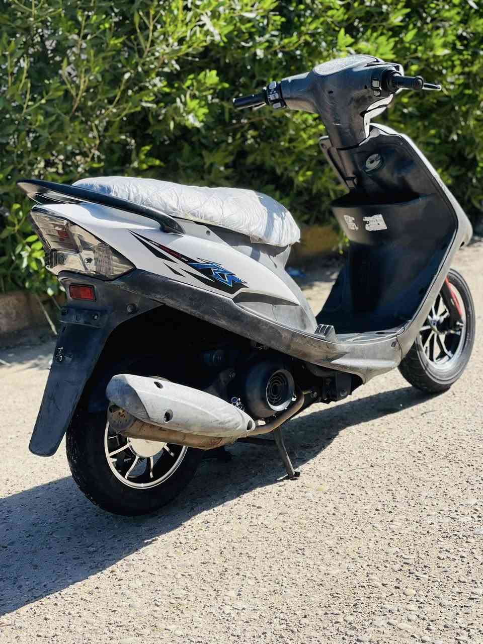 السلام عليكم …

ماكس عدله رمبه صارلهه 20 يوم طالعه من الوكيل
الدراجه كلهه بلاديه 

شلعه ومعدل وملاح فول 

للاستفسار.  ***********
