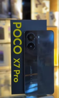 بوكو X7 برو • ٥١٢ • اسود