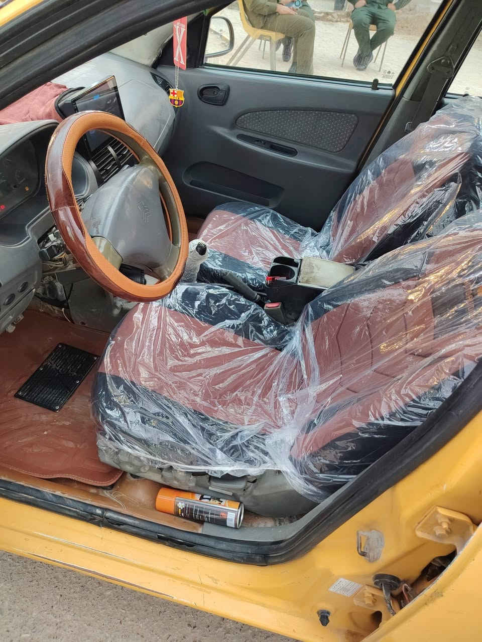 سياره طيبه موديل 2014 سياره نضيفه تخبل ما عايزه ربع السياره مبدل بس بنيد بدون حادث قوي دوشمه جديده حداديه جديده تخم تايرات جديد باتري جديد دبلات جديد مكينه وكير يخبلن السياره كبل لشارع السعر 31لل استفسار اكثر هاذه رقمي ***********
