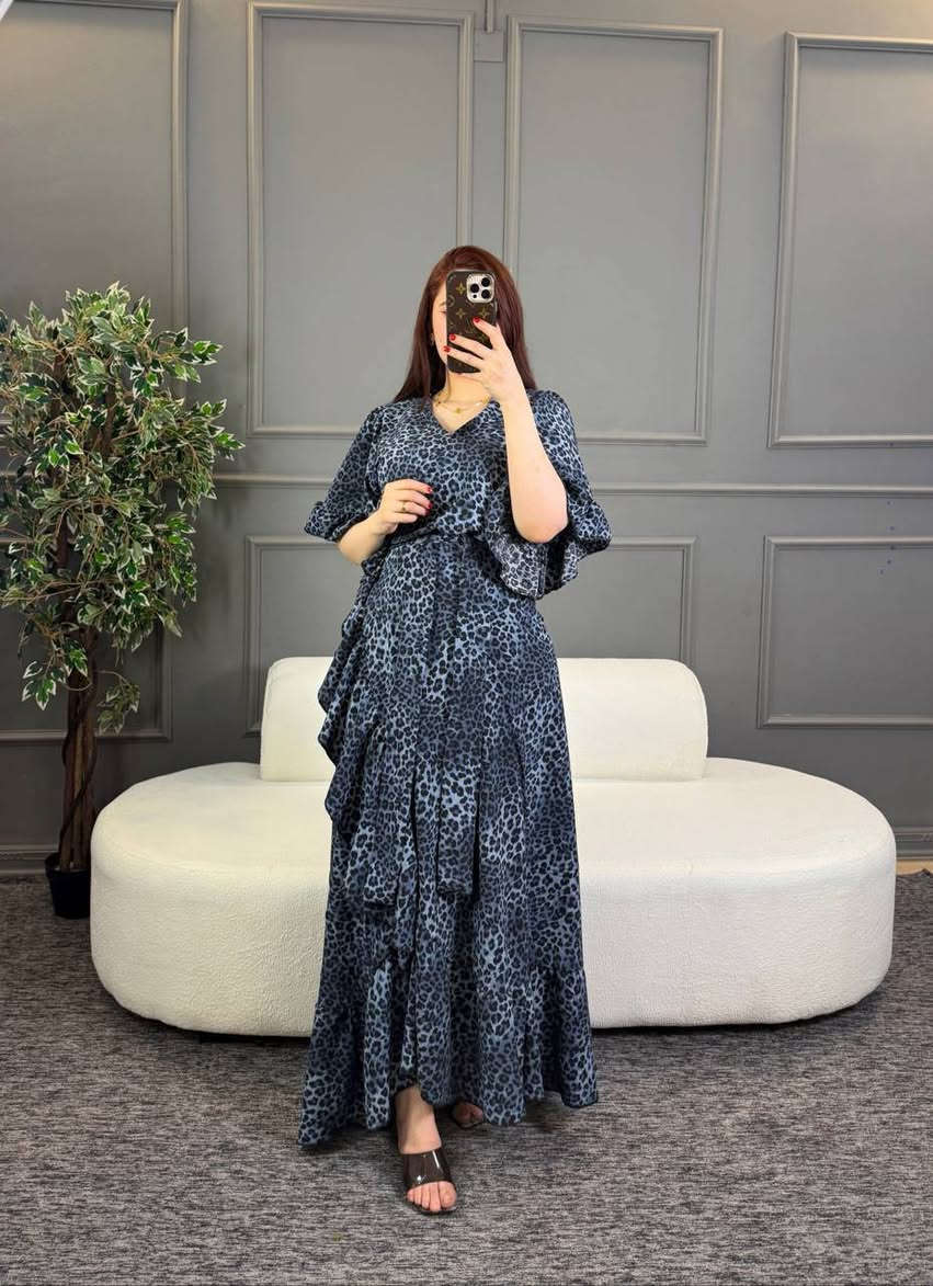 فستان نسائي خامة كريشا 
القياس فري سايز من وزن 40 لحد وزن 85 كيلوو يلبس 
السعر خاص 
توصيل جميع المحافظات


**إذا كنت صاحب هذا الإعلان وتريد حذفه لأي سبب، رجاءا أرسل رسالة إلى الدعم الفني**