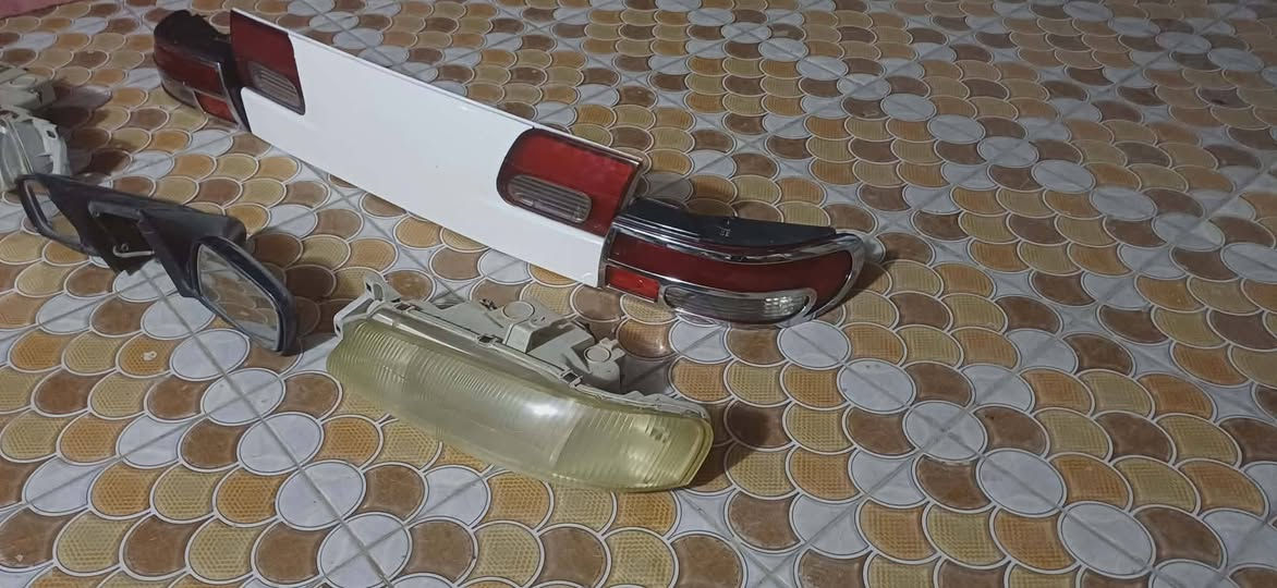 السلام عليكم اغراض سيفيا 95 و96 كلهن حاويه اليحتاج يتصل *********** أو ***********. الخط الثاني بي واتساب
