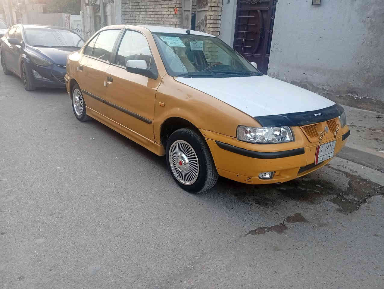 سلام عليكم سمند للبيع موديل 12كرستال رقم واصط مشروع وطني تحويل مباشر السياره كير محرك تبريد تخم تاير كهربائيات كله شغاله بيه صبغ جوملغ امامي وجوملغ خلفي بدون ضربه العنوان بغداد المدينه السعر 34كلشي مذكور بلمنشور موتكلي اشبيه مابيه رجائن ***********
