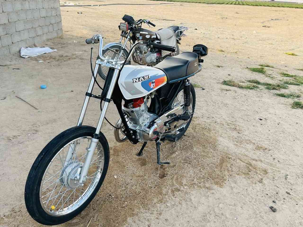 سلام عليكم دراجه البيع تعمير صالي شهرين من عمترته شاصي ارشه موديل 16وراق سكنر  دراجه حلوه مكاني طريق نجف كربلاء  وهاذه رقم *********** بي وتساب
