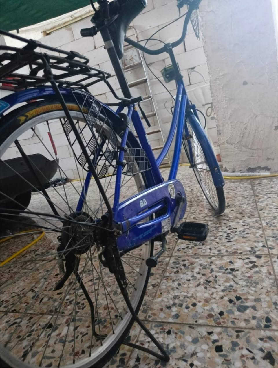 بايسكل للبيع _او مراوس بايسكل بطة حجم26السعر 110بي مجال حك الجية  _البايسكل نضيف  🚲 استفسار 7838306581 واتساب فقط
