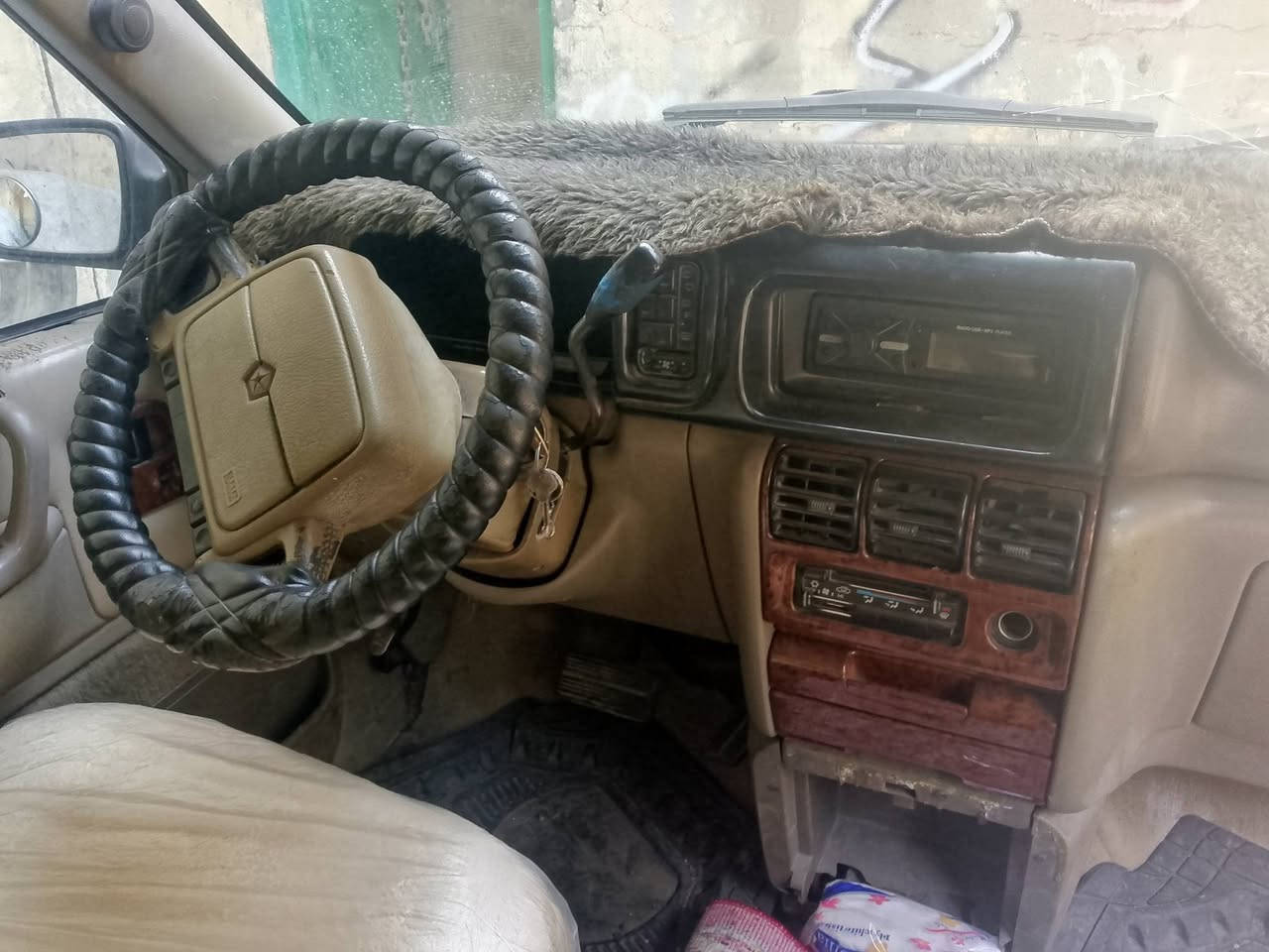 سلام عليكم دوج بليموت السعر 40وبيها مجال شي قليل ل طيبين
كربون بانزين جديد  شرط محرك وكير


**إذا كنت صاحب هذا الإعلان وتريد حذفه لأي سبب، رجاءا أرسل رسالة إلى الدعم الفني**