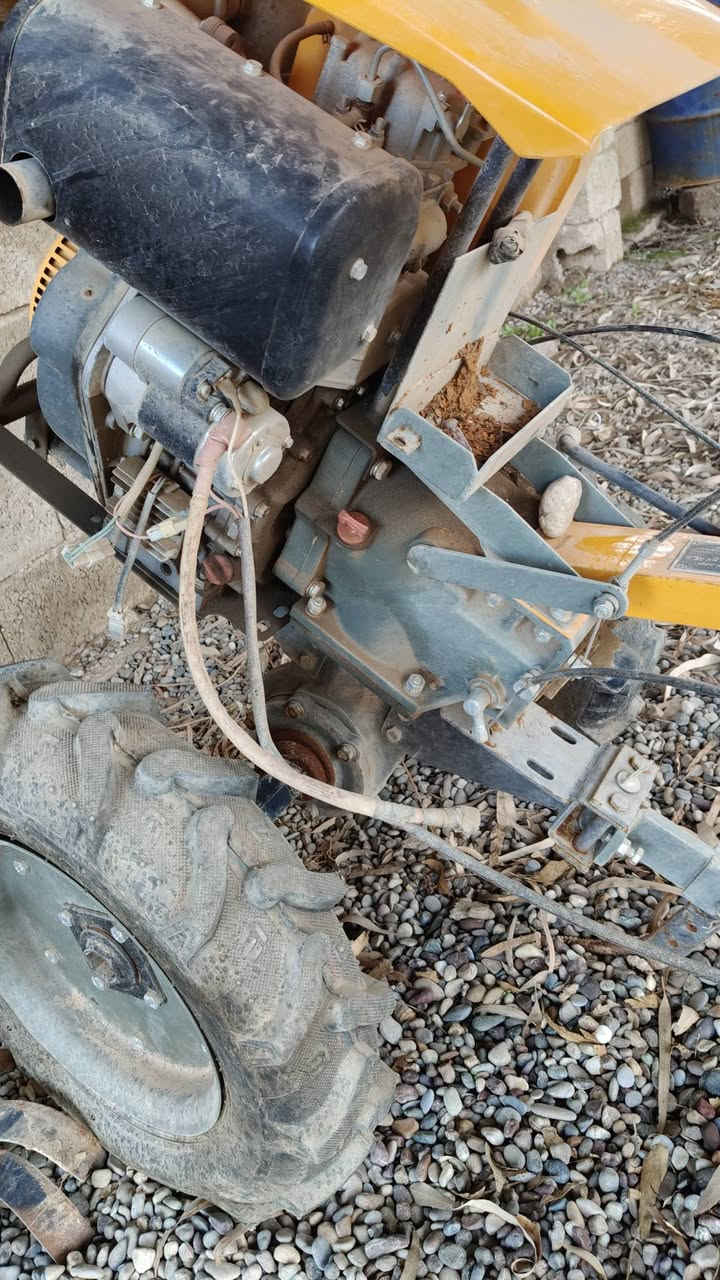 السلام عليكم ورحمه الله وبركاتو يوجد رفاسه للبيع مشتغله موسم واحد القوه الحصانيه 12
السعر مطلوب مليون و 100
رقم الهاتف ***********
غير متواجد على فيس اتصل وتدلل
