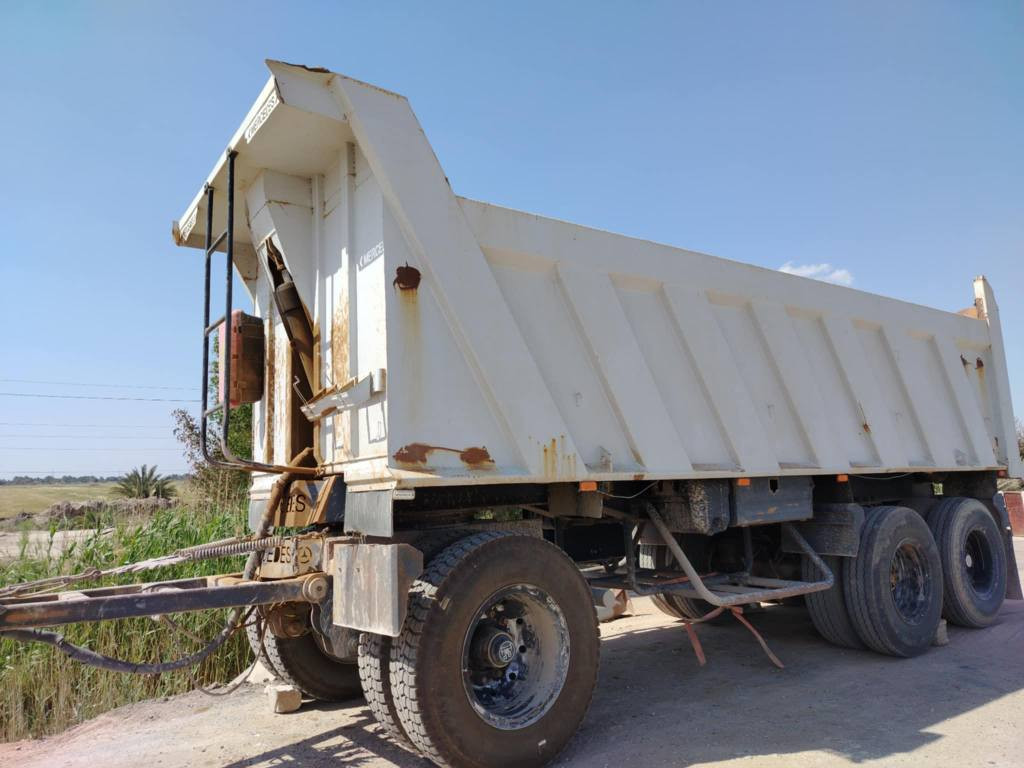 السلام عليكم مقطور للبيع الطول سبعه وربع ذرعه25 شاصي16 تخم تاير حدايه جديد 25للستفسار ***********رجا اخوي الموشراي لايتصل السعر 170وببه مجال
