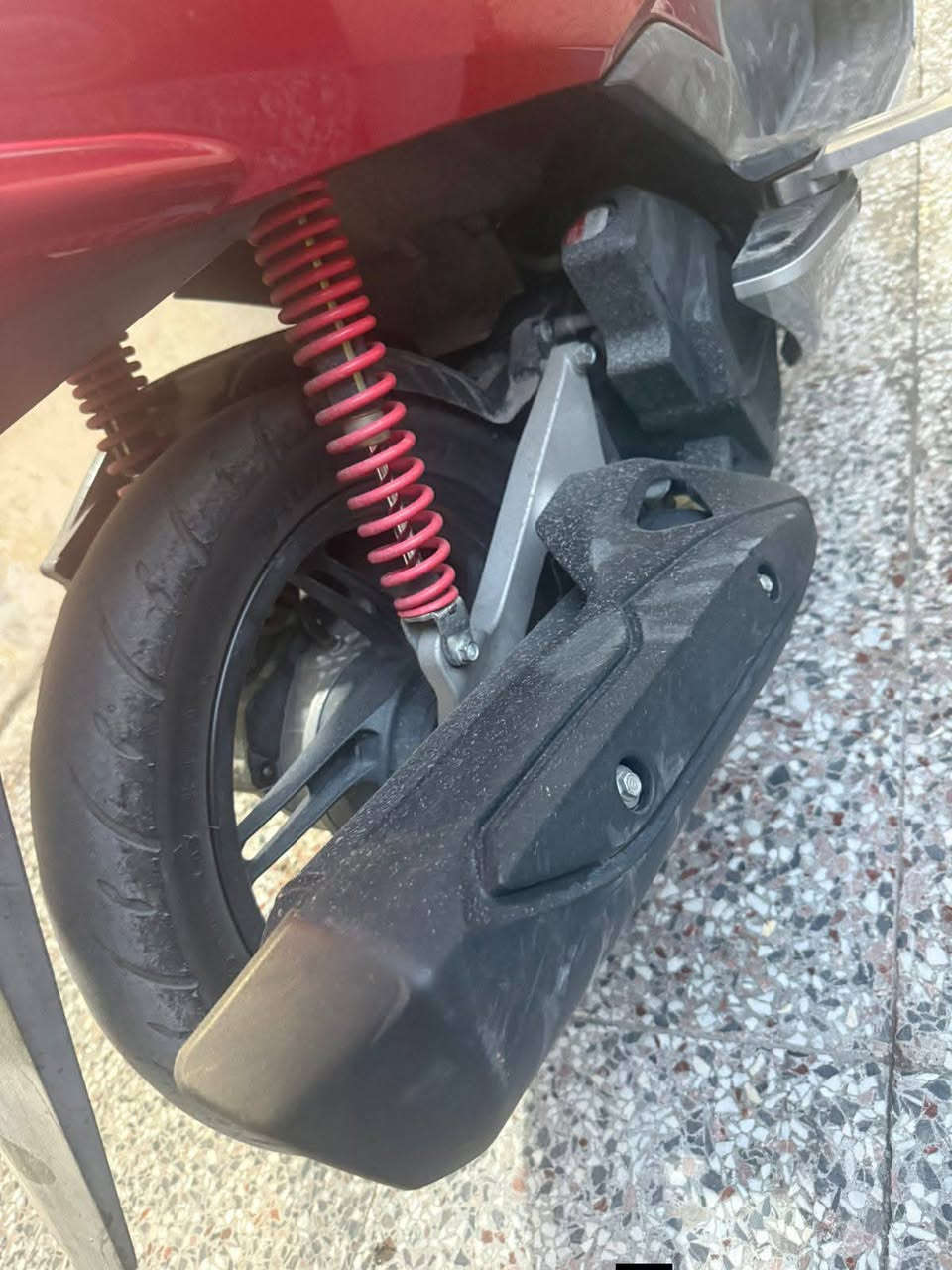 دراجه بي ساكس رمبه جيل ثاني ماشيه شي قليل كامل مواصفات السعر 19ورقه بيه مجال بسيط
***********و***********العنون الكرخ
