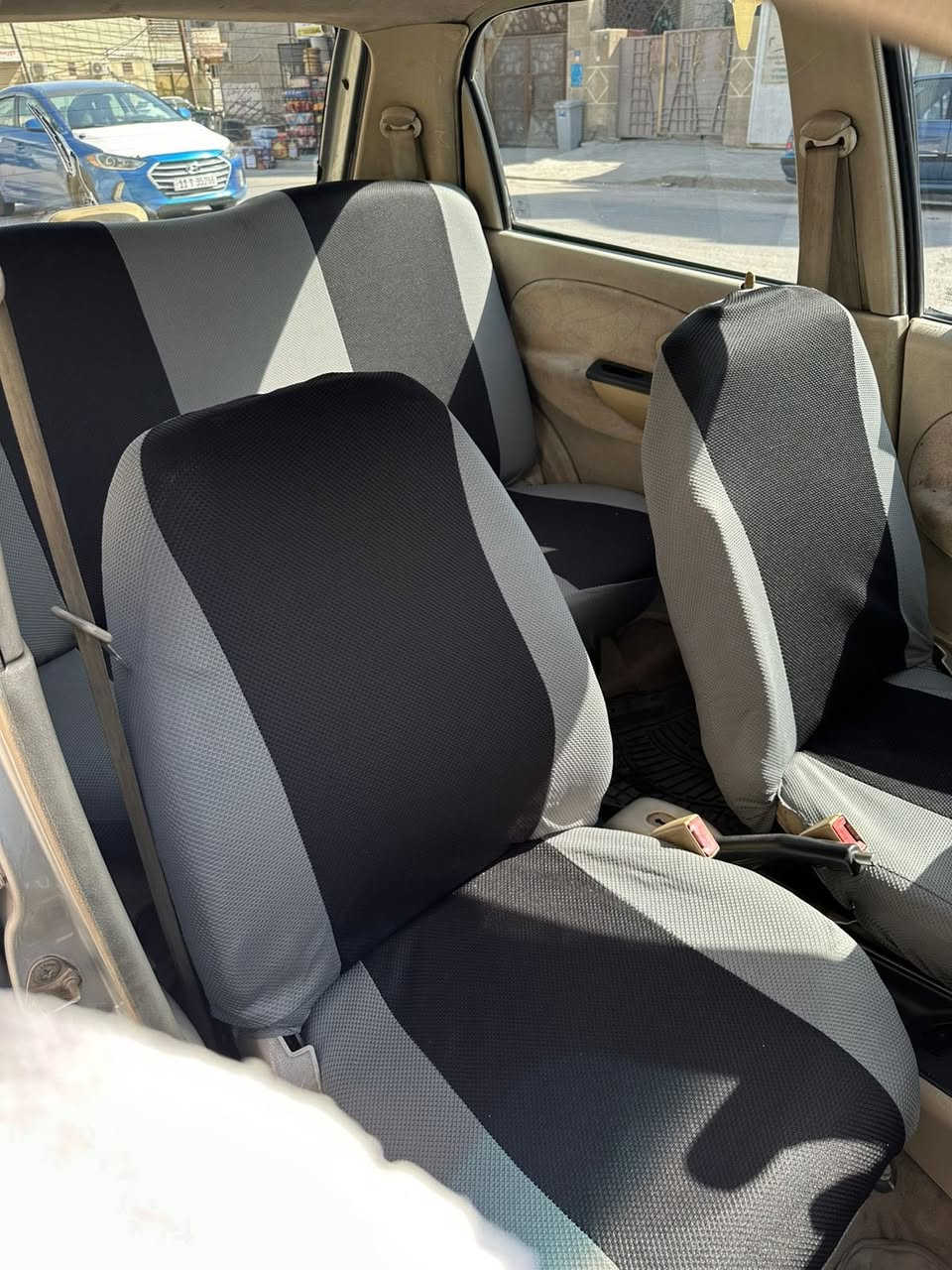 ️ اللون: فضي
✔️ محرك جديد
✔️ الدواخل نظيفة جداً
✔️ ضربة خفيفة بالباب والجاردلون (مبينة بالصور)
✔️ السيارة بحالة جيدة وتستحق المشاهدة

💰 السعر: 25 ورقة (قابل للنقاش للجادين)

📞 ***********
