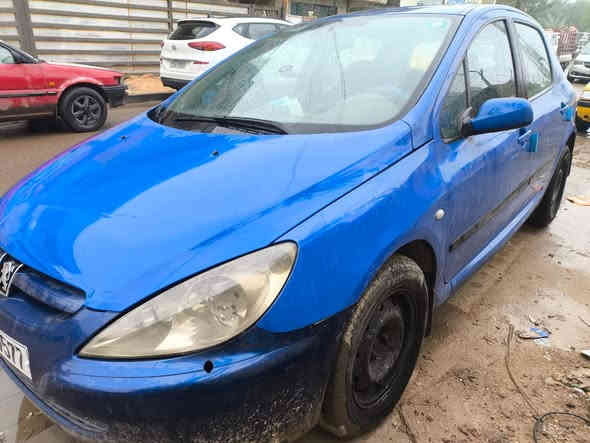 السلام عليكم بيجو 307 موديل 2005 /بدون صبغ ما عدا الجمالغات الإمامية لان ميعتبر صبغ كير محرك شرط تخم تايرات جديد صدر جديد تبريد شغال شرط كهربايات كلها بلاد غرفتها نظيفه كلش السعر ٤٨ وقابل للتفاوض *********** مكانها بغداد الدورة
