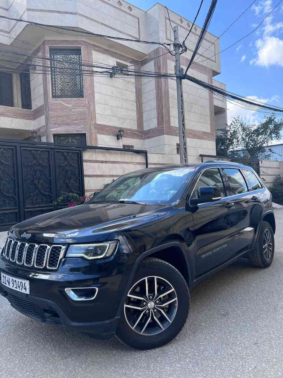 جيب  لاريدو 2018 فول مواصفات للبيع
ماشيه 67 ألف فقط

 والجيب معروفها بمواصفاتها المتخلص ⬇️

(* تشغيل بصمة + ريموت ستارت * شاشة كبيرة أصليه* كامرة خلفية* حساسات أمامية وخلفية* فتحة سقف بانوراما
* مقاعد كهرباء + خزن ميموري* تدفئة مقاعد + تبريد* سكان متعدد التحكم* مثبت سرعة* مبدلات سرعة على السكان* نظام بصمة للأبواب* إضاءة LED أصلية* مرايا كهرباء طي وتحكم* دبل أوتوماتيك* نظام Traction وDrive Modes* تبريد ثلج أمامي وخلفي* نظام صوت ممتاز
(* Airbags كاملة

السيارة نظيفة كلش رقم بغداد تحويل مباشر بأسمي السياره
الحادث  جاملغ أمامي باقي السياره كلها كفاله وجاهزه ومبولشه مابيها اي نقص وبيها سونار 
سعرها 250 و بيها مجال 

***********
