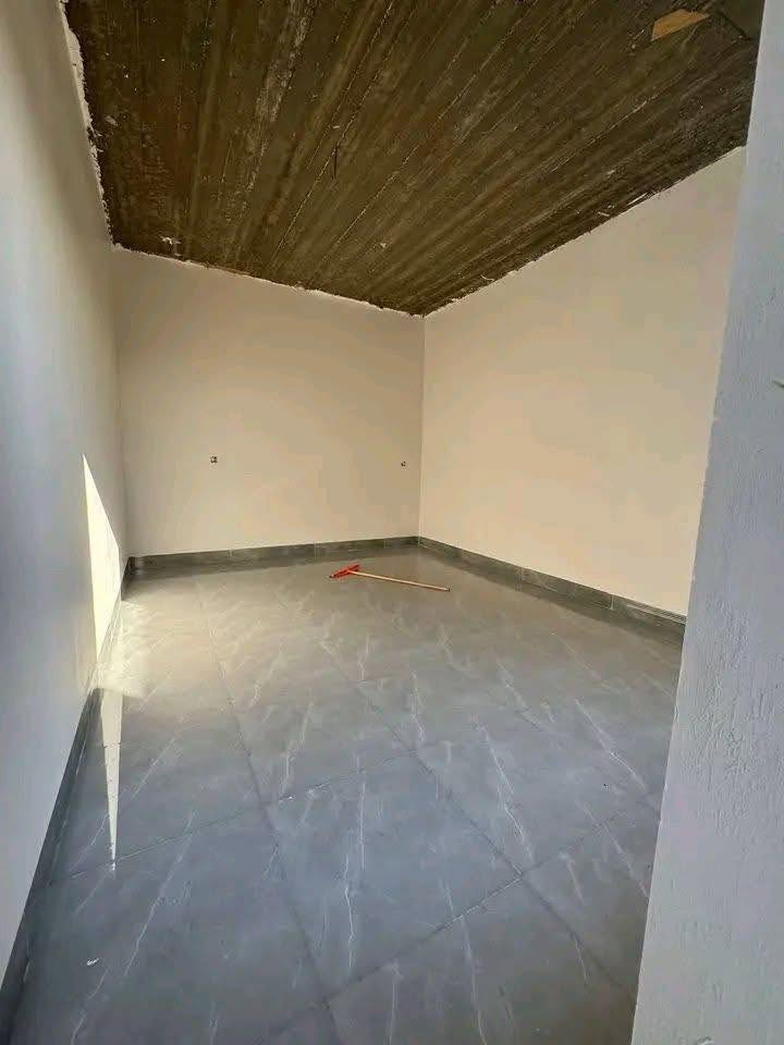 📢📢 السلام عليكم ورحمة الله وبركاته 🤝
🥳🥳🥳 بشرى سارة لأهالي كربلاء المقدسة 📢📢
تريد حايطك يصير "مراية"؟ ✨ وتعبت من اللبخ الأعوج والزوايا الميتة؟ 📐
كادر متخصص لأعمال اللبخ الحديث (جص وبورق) 🧱👷
نقدم لكم خدماتنا بأعلى دقة ونظافة:
• ✅ لبخ جص وبورق (درجة أولى) 🏠.
• ✅ استقامة باليزر (شغل مسطرة) 📏.
• ✅ إنهاءات ناعمة وزوايا حادة ومضبوطة 📐.
• ✅ ترميم وتصليح اللبخ القديم وتقشيره 🔨.
• ✅ سرعة بالتنفيذ ونظافة تامة بعد العمل 🚮.
سواء كان منزلك، مجمع سكني، أو فندق.. إحنا بخدمتكم لإظهار جمال جدرانكم بأفضل صورة! 🏢✨
كل ما عليكم سوى الاتصال على الرقم: ***********📞
يتوفر واتس آب 📱***********
خدماتنا في كربلاء المقدسة فقط 🌍
#لبخ_حديث #جص_وبورق #كربلاء_المقدسة #ترميم_منازل #ديكورات #بناء #مقاولات_كربلاء #لبخ_درجة_أولى #عقارات_كربلاء
