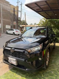 رف فور 2019 وارد امريكي السياره فول xle حادثها فقط بنيد وصور الحادث مر...