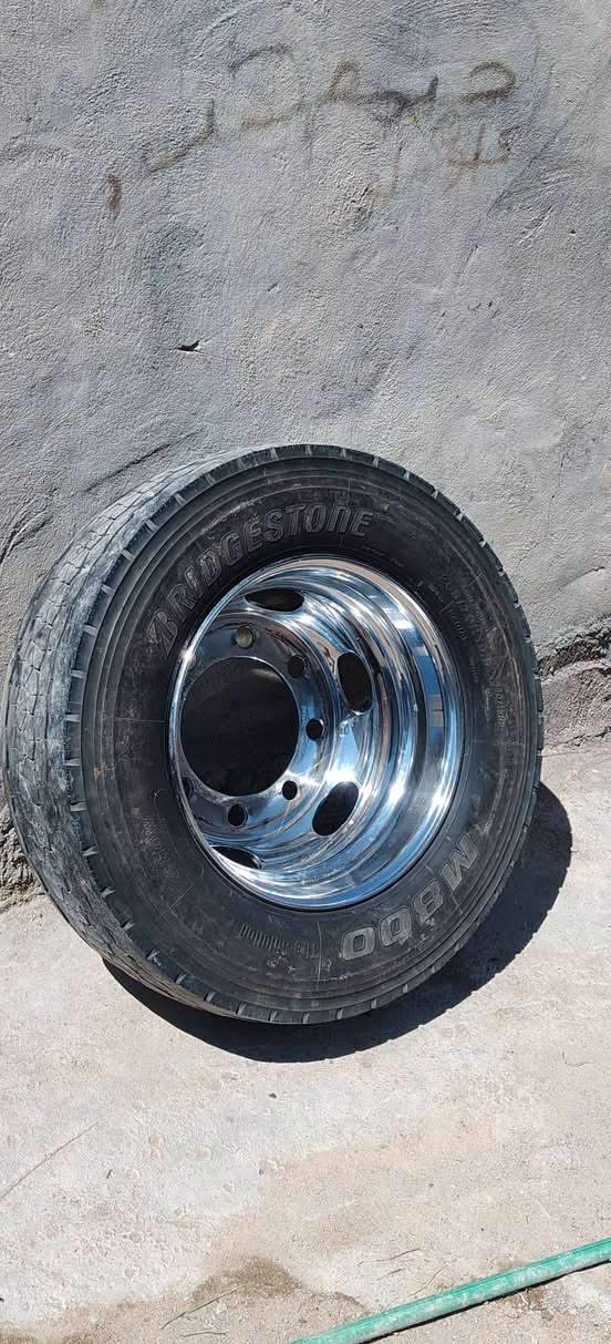 سلام عليكم ويل ستيل 19ونص 8برغي للبيع سعره 200 رقم تليفون ***********
