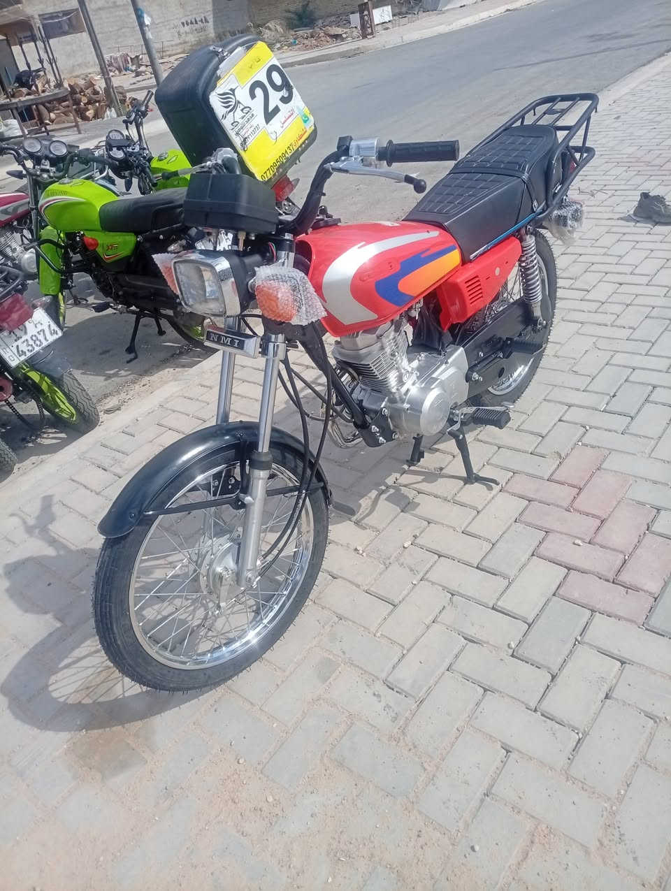 للبيع دراجه كل زيرو شاصي 16 اول يوم الها تطلع بالشارع كل الزيرو شرط احمد شهاب غرابا مختمه احمد شهاب اوراق اصليه شراي بيجي خاص او ينتصر الرقم***********)(سعر 850 مال متوازي محرك نانا اصلي
