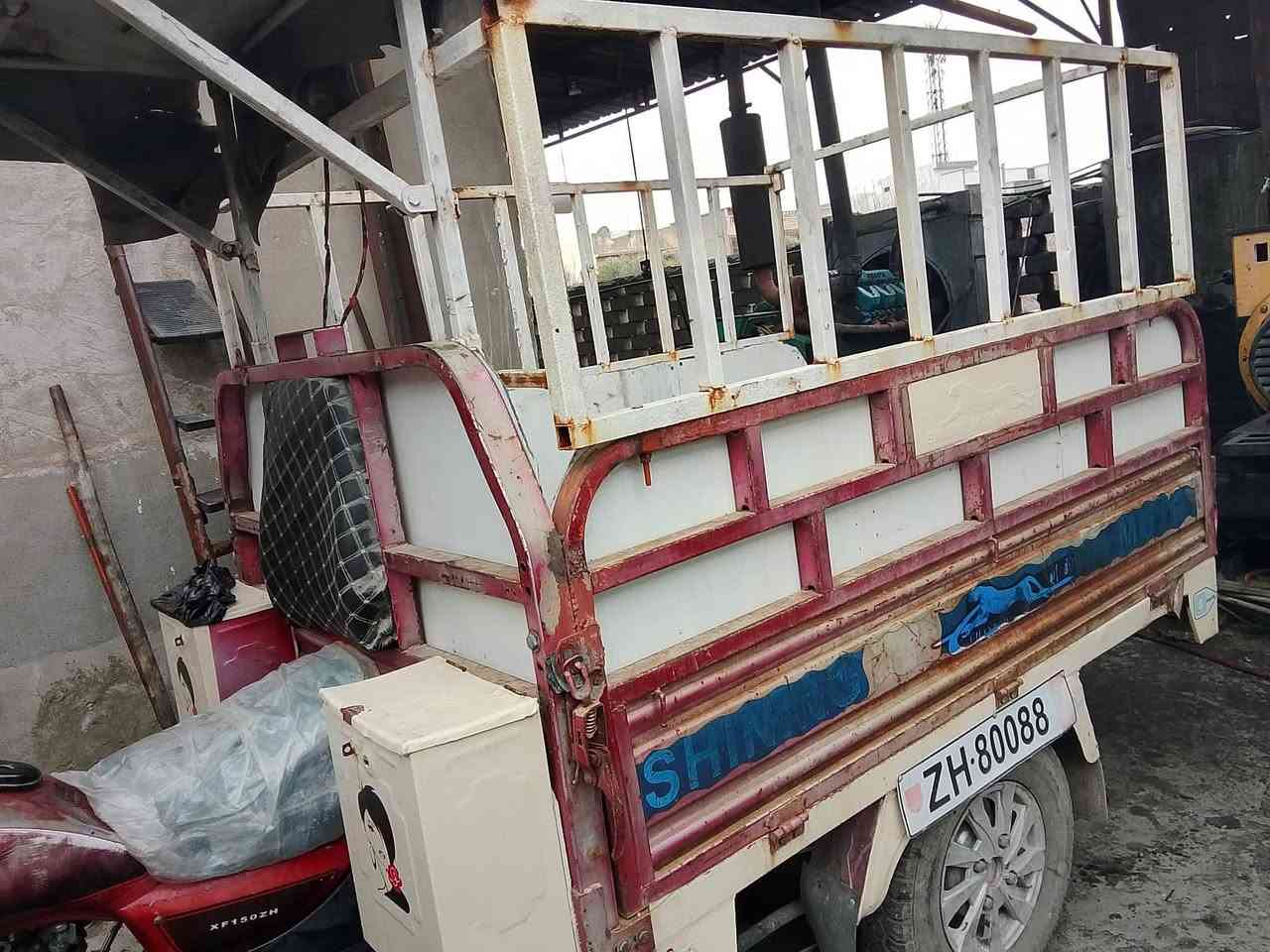 ستوته للبيع نضيفه وبيها منفيس2018
السعر 800

وبيها مجال مكاني موصل ايمن

الرقم ***********
