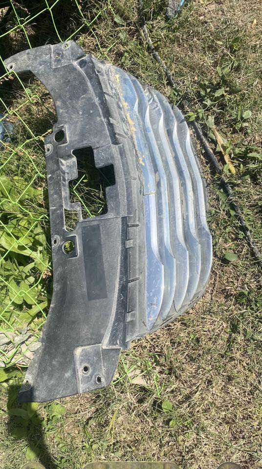 ادوات c200 موديل 11
دعاميه نضيفه بيه بس كسر جوه بالهلال
شباك 
وبطانه باب الصدر 
سعرهن كلهن ب100 الف مكاني الديوانيه


**إذا كنت صاحب هذا الإعلان وتريد حذفه لأي سبب، رجاءا أرسل رسالة إلى الدعم الفني**