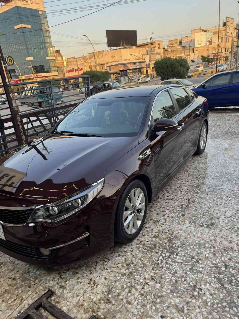 كيا #اوبتيما للبيع
موديل 2018 كرزي وارد امريكي مواصفات Fe
مكينه 2400Gdi 
ماشيه 104 ميل
حساس خلفي
رادار جانبي
اشاير بالمري
مثبت سرعه
مانع انزلاق
3 انظمه قياده
كامره خلفيه
شاشه لمس
كشنات مخمل اسود
رقم بغداد وسنويه جديده بسمي مشروع وطني
سياره نظيفه وعليها ادامه كامله بوليش ونانو سيراميك
حادثها بامريكا جاملغ ايمن وبنيد بدون لغد ولا شاصي وهنا صار عندي حادث بالجاملغ الايسر
مكان بغداد
 السعر 129  
للتواصل خاص
 واتساب ***********
