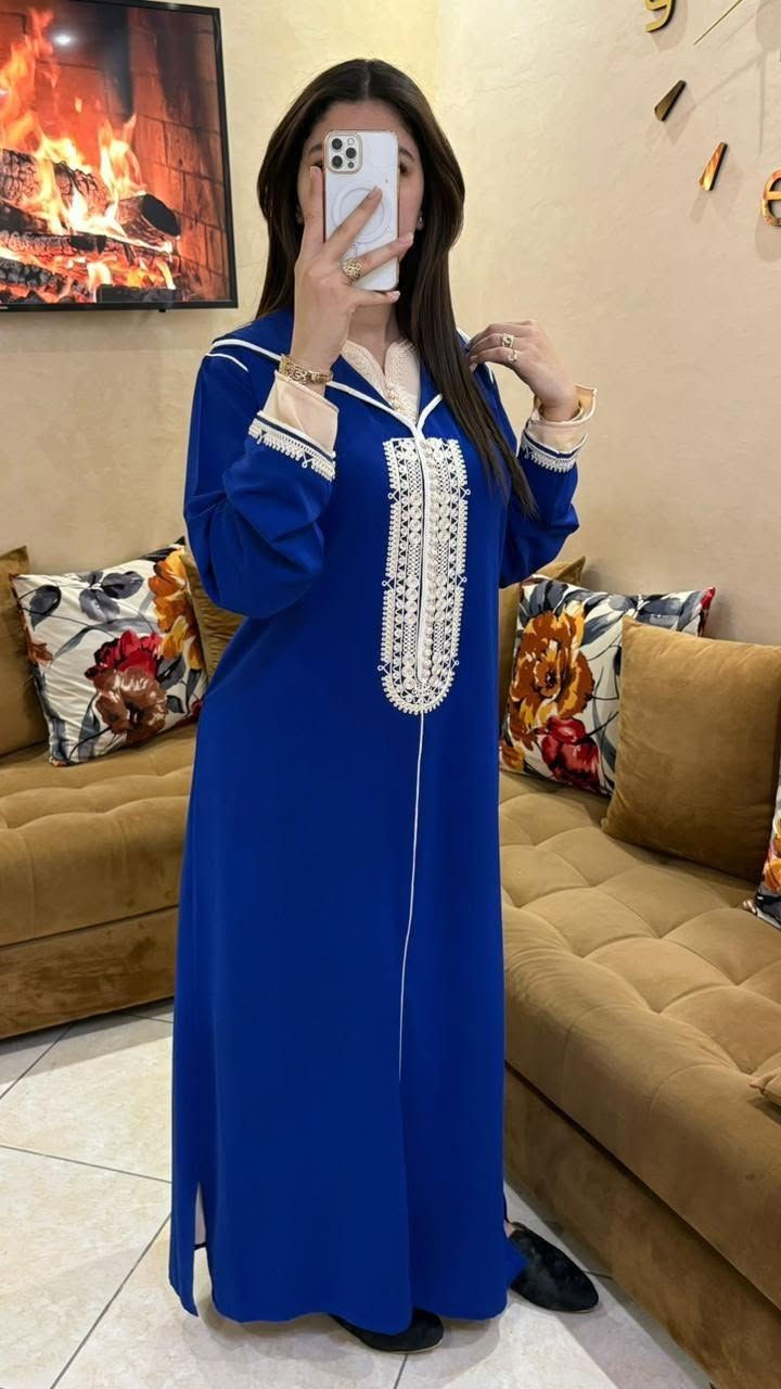 💫🔸️ 👇👇👇👇👇👇
  🔥 الجدييييييد 🔥

                   👑 جلابة 2 بياس 👑

بفصالة ايفازي  مخدومة بخدمة المعلم  😍 ماشي سواقية  و العقاد نص طوق 
مطروزة  بألوان 💐 مواتية و القفطان ثوب كريب خفيف لناس الذواقة   ❤️❤️شي حاجة غاية في الروعة والأناقة 
الواقع احسن بكثييير من الصور 😊😊😊😊

                  المقاسات : M  L XL XXL 3XL مكناس, المغرب


**إذا كنت صاحب هذا الإعلان وتريد حذفه لأي سبب، رجاءا أرسل رسالة إلى الدعم الفني**
