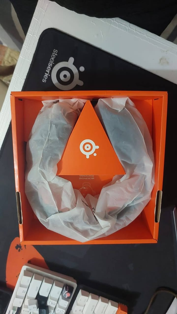 السلام عليكم سماعات ستيل سيريس بهذا الشكل نوفا 1 و اركوس 1 ونوفا 3 سماعات جديده كبس واسعارهن نار💥💥💥💥 سعر النوفا 1 40,000 والاوبن بوكس 35,000 اوبن بوكس فقط مفتوحه من الكرتون اركوس 1 سعرها 30,000 اوبن بوكس 25,000 نوفا 3 سعرها 75,000 الاوبن بوكس 70,000 واي تواصل واتساب***********
والتوصيل موجود لكافه محافضات العراق
